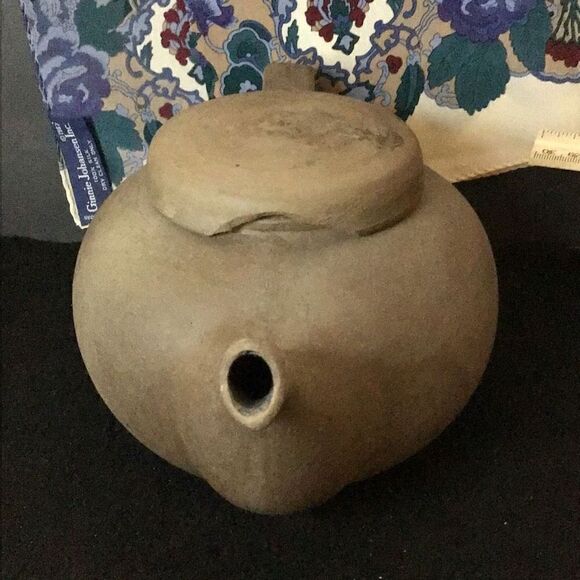 Vintage Victorian teapot infuser By Medova Tea Chip missing out of lid - Picture 2 of 12